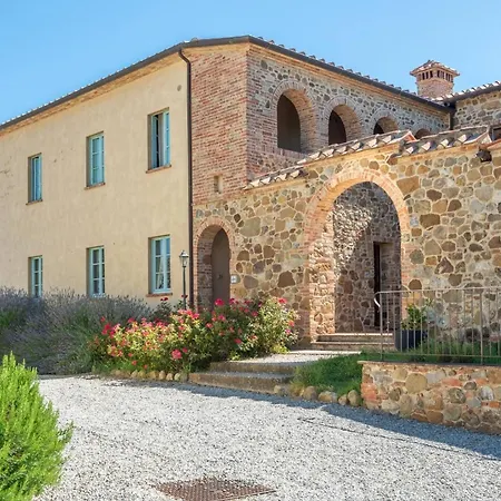 Cipresso-cignella In Tuscany